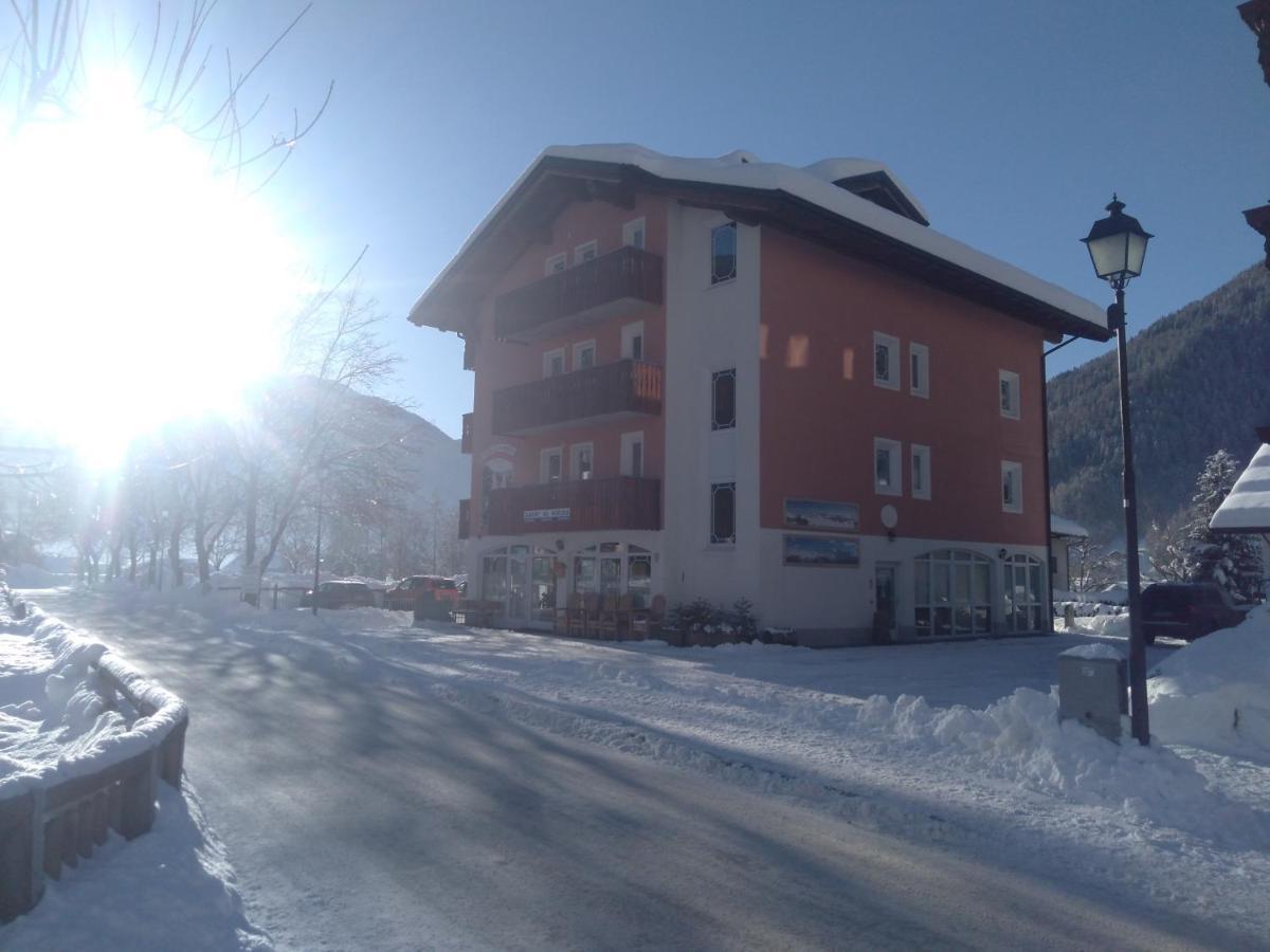 Hotel Garni Al Nardis Carisolo Exterior photo