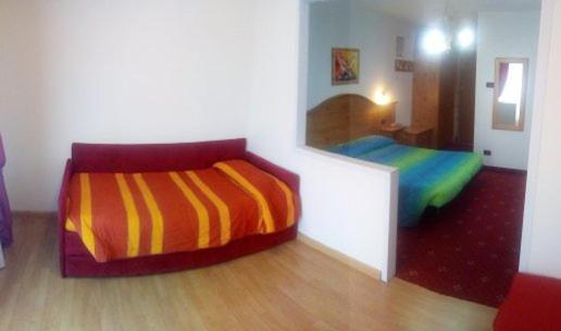 Hotel Garni Al Nardis Carisolo Exterior photo